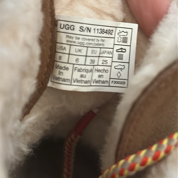 UGG CLASSIC MINI II BRAID PLATFORM SUEDE CHESTNUT . Size 8 - Picture 6 of 8